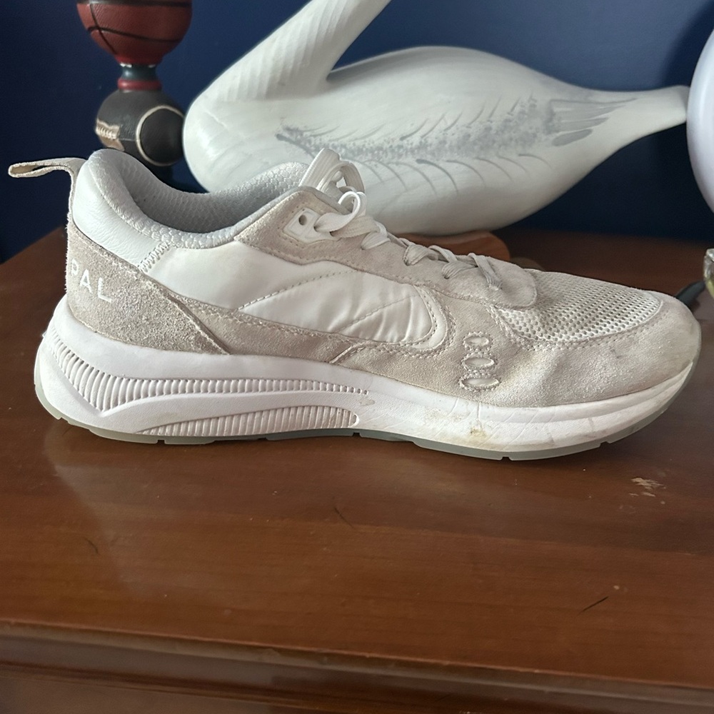 Men’s White Athletic Sneakers
